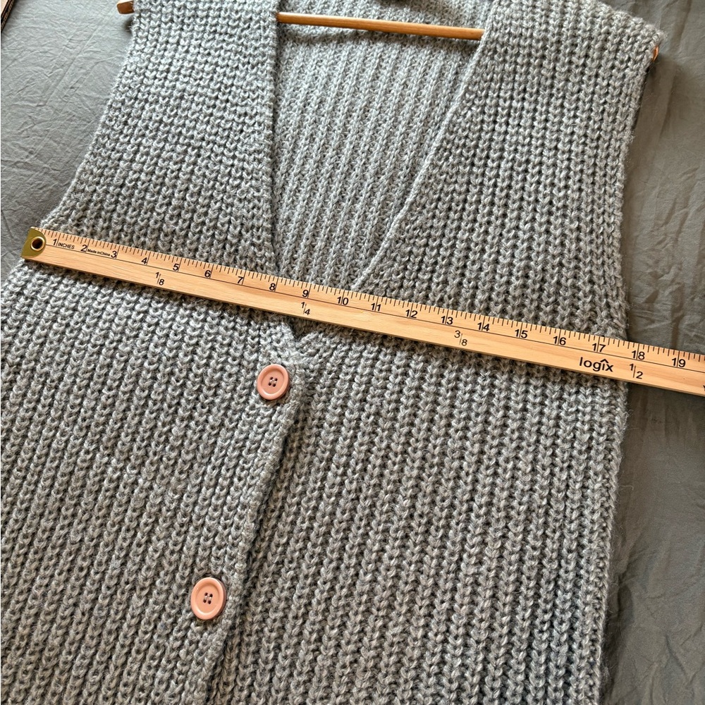 Crazy Horse Vintage Angora Blend Chunky Knit Sweater Vest. Possible Medium. - Picture 6 of 8